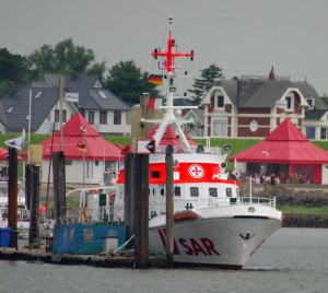 SRK Hermann Helms an seinem Liegeplatz in Cuxhaven, 2010.