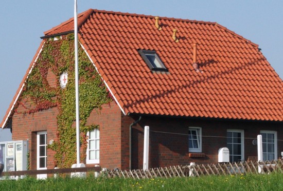 'neues' Rettungsgebäude der DGzRS am Langeooger Hafen, 2006