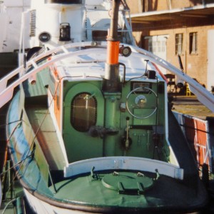 SRK Georg Breusing am Werftkai in Bremerhaven, 1988.