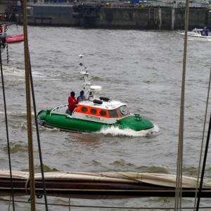 SRB Max Carstensen auf der Elbe, 2010.