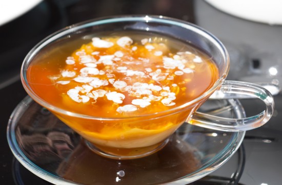 Ostfriesentee mit "Wölkche".